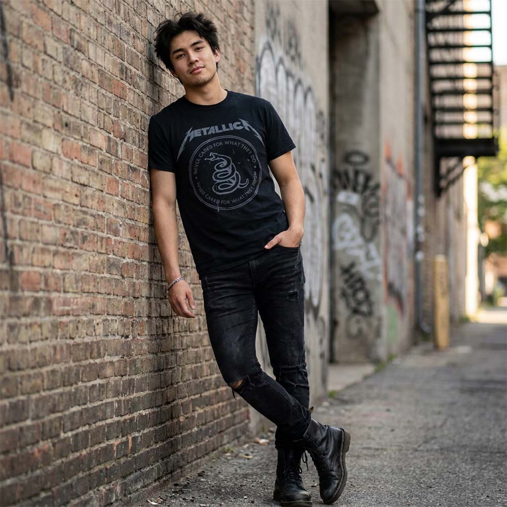 Metallica Snake Black T-shirt - Image 2